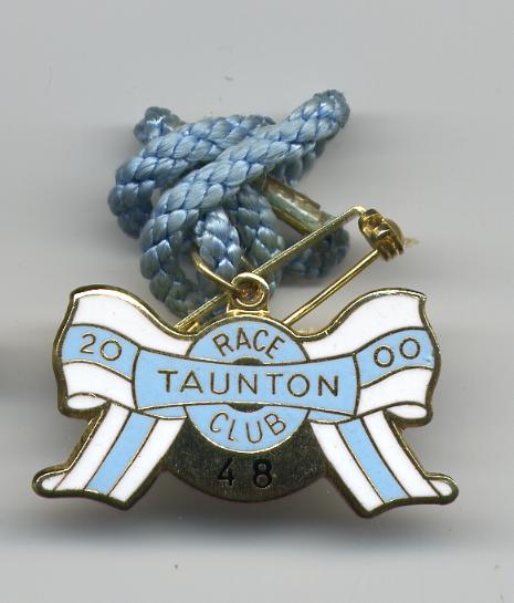 Taunton 2000pq.JPG (33144 bytes)