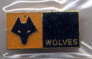Wolves 18CS.JPG (15381 bytes)